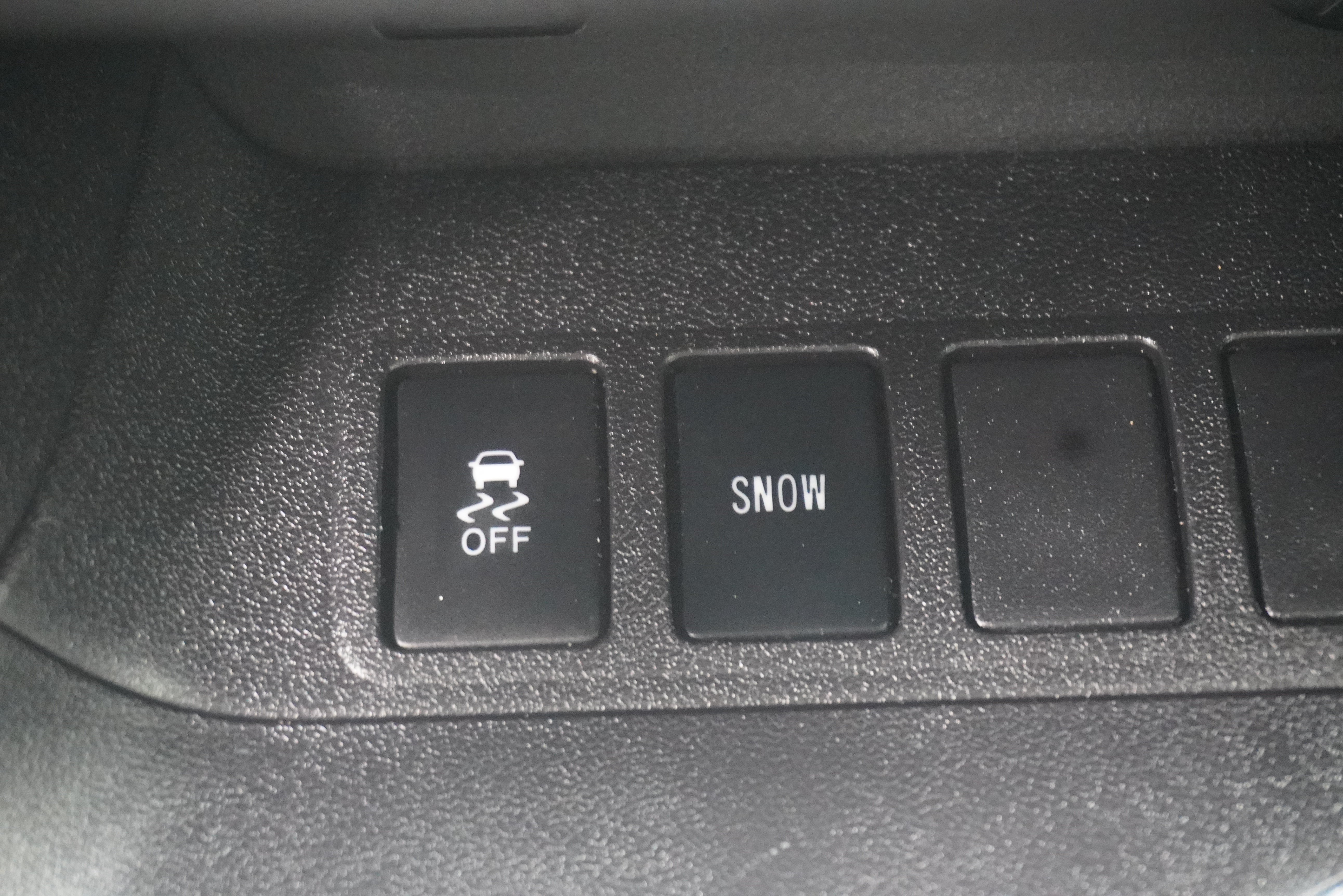 Used 2018 Toyota Highlander Plus FWD image 23