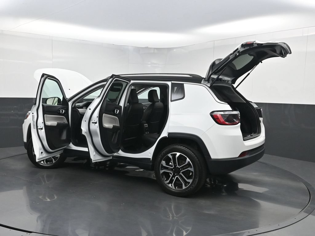 Used 2022 Jeep Compass Limited AWD/4WD image 38