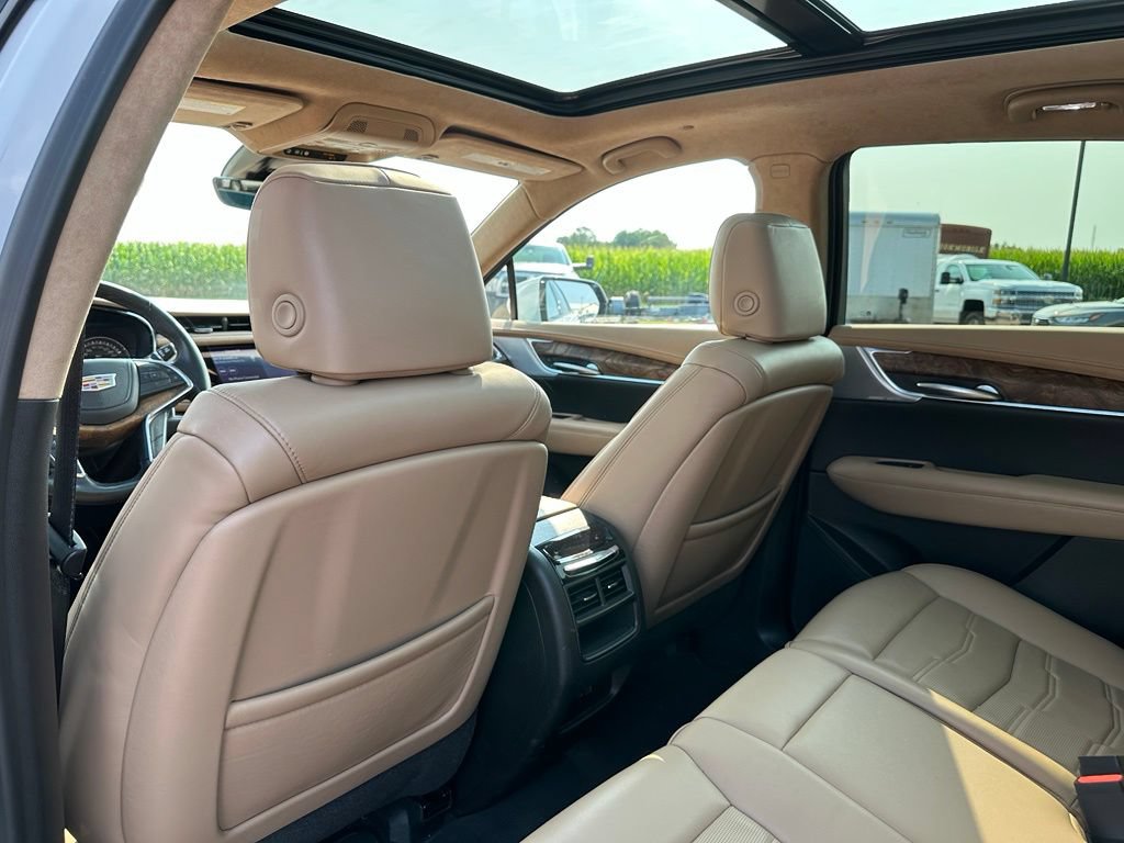 Used 2023 Cadillac XT5 Sportv w/ Platinum Package AWD/4WD image 22