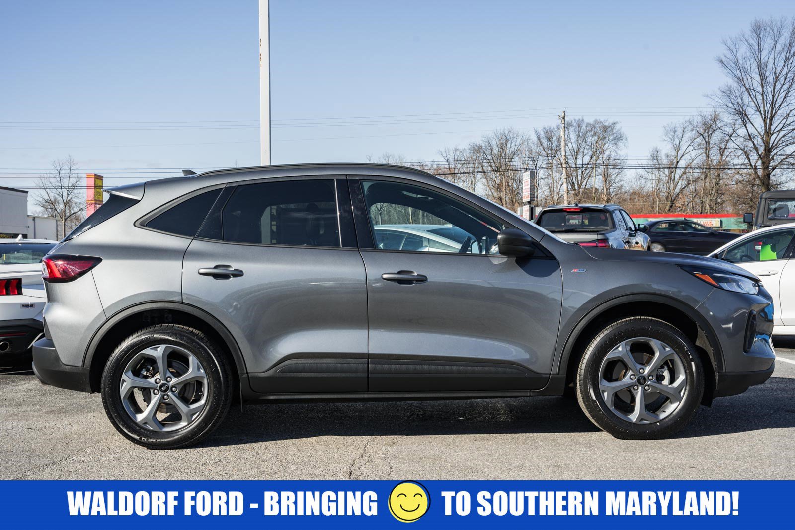 Used 2025 Ford Escape ST-Line image 3