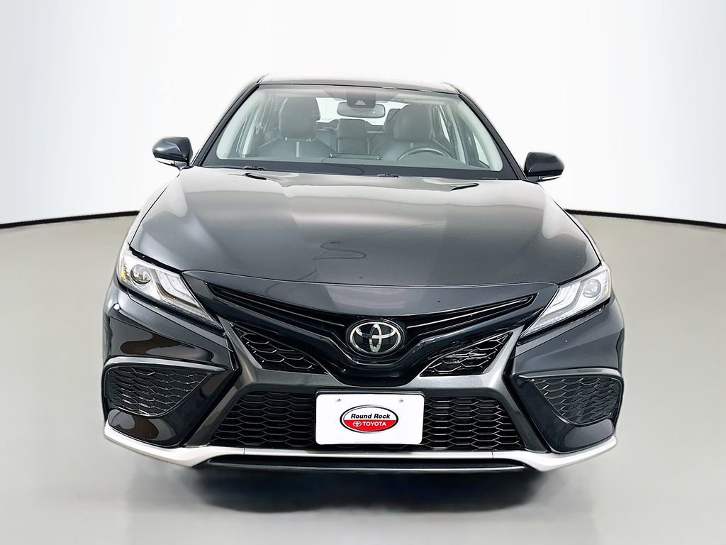 Used 2023 Toyota Camry XSE image 2
