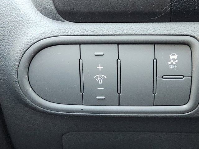 Used 2017 Kia Forte LX w/ LX Popular Package image 19