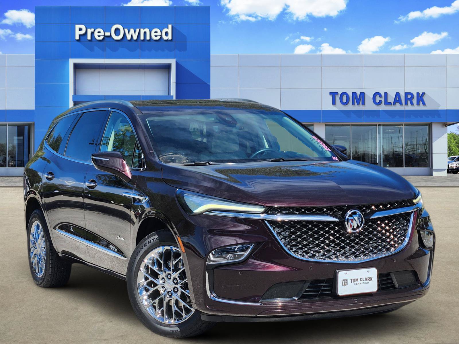 Used 2023 Buick Enclave Avenir w/ Avenir Technology Package FWD image 1