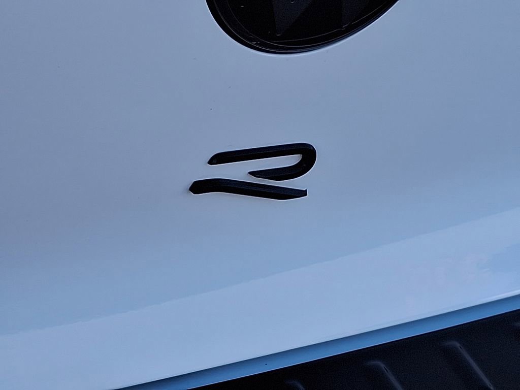 Used 2025 Volkswagen Golf R Black Edition image 29