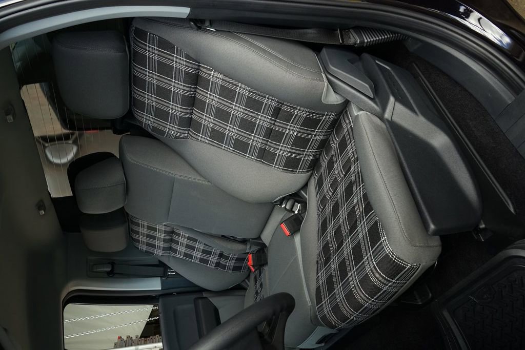 Used 2025 Ford F150 XL w/ Equipment Group 103A High image 9