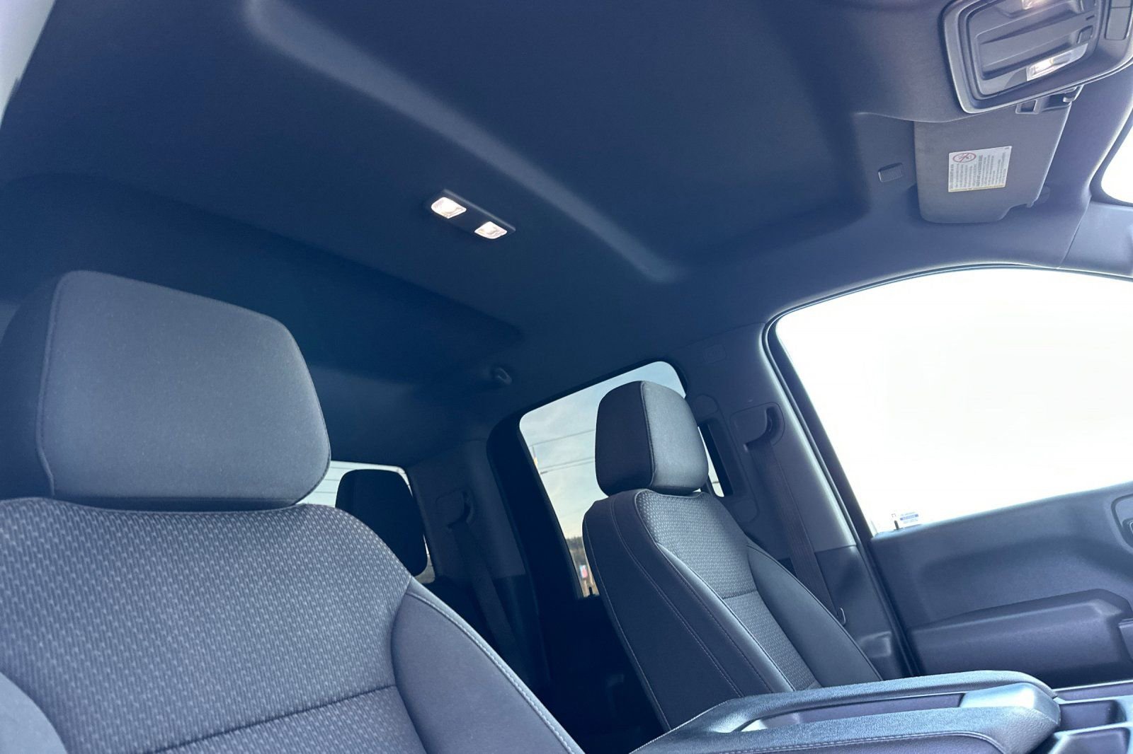 Used 2022 GMC Sierra 3500 Pro w/ Convenience Package image 17