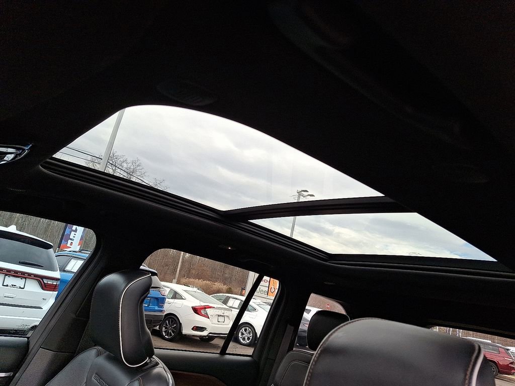 Used 2022 Jeep Grand Cherokee Summit image 15