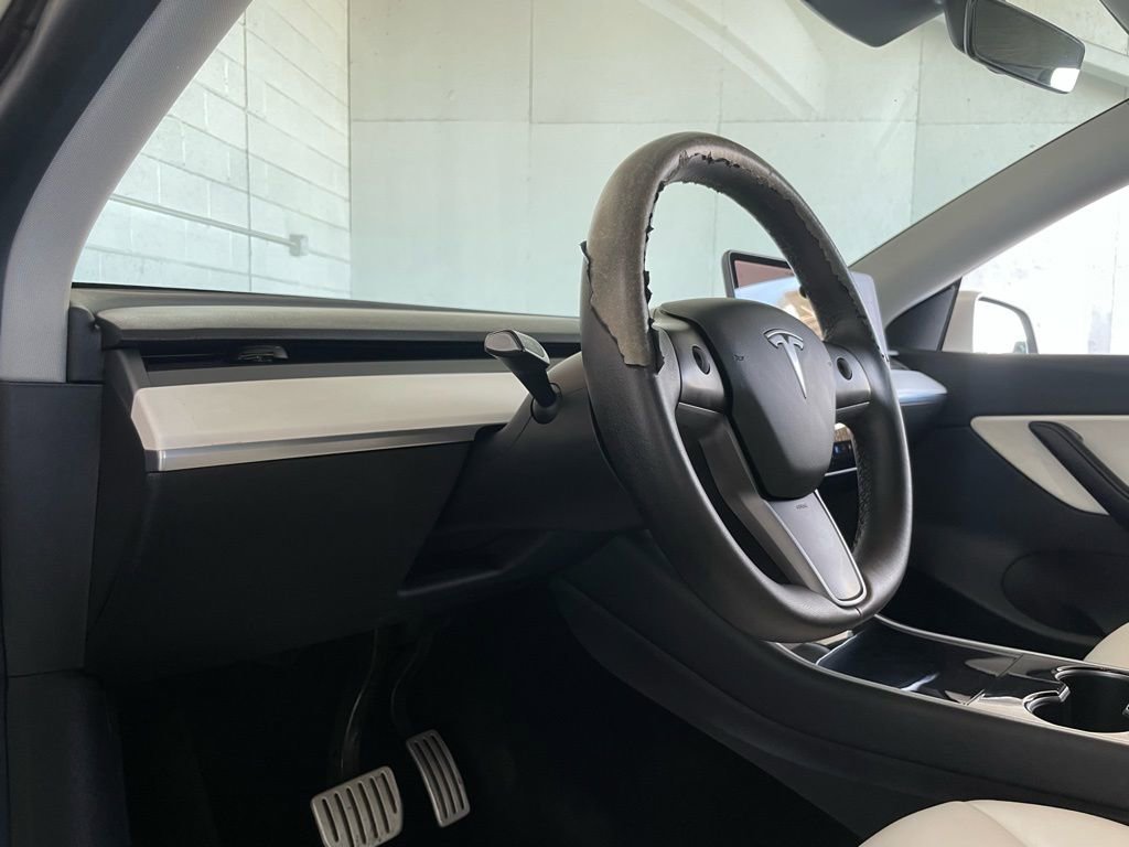 Used 2021 Tesla Model Y Performance image 14