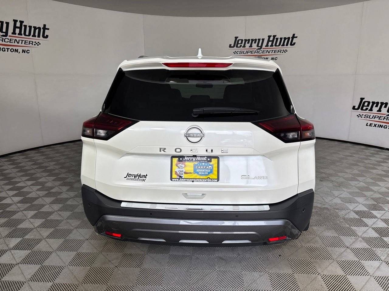 Used 2023 Nissan Rogue SL w/ SL Premium Package AWD/4WD image 6