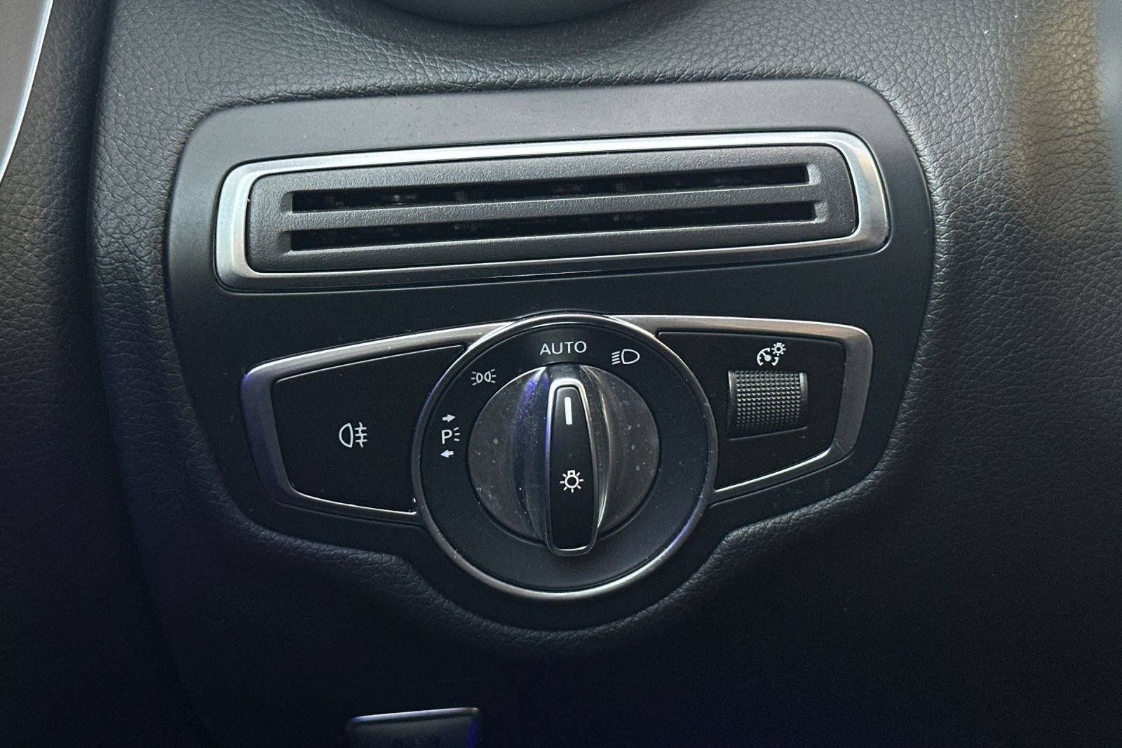 Certified 2021 Mercedes-Benz C 300 Cabriolet image 33