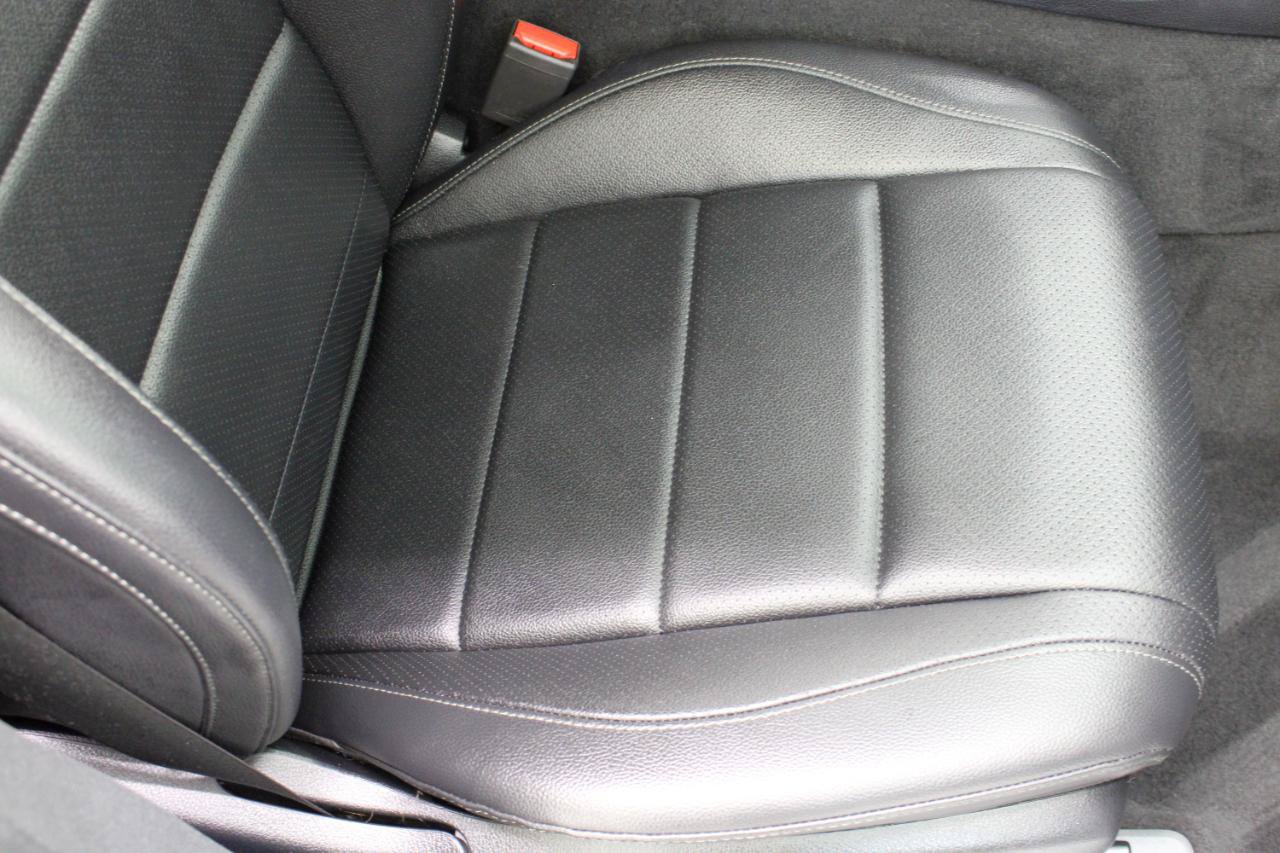 Used 2020 Mercedes-Benz GLE 350 4MATIC w/ Premium Package image 49