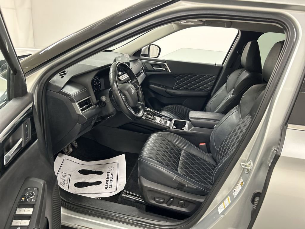 Used 2022 Mitsubishi Outlander SEL AWD/4WD image 9
