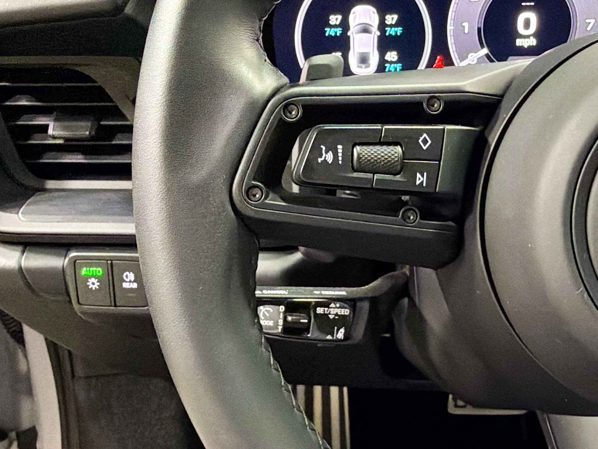 Certified 2025 Porsche 911 Carrera 4 GTS AWD/4WD image 34