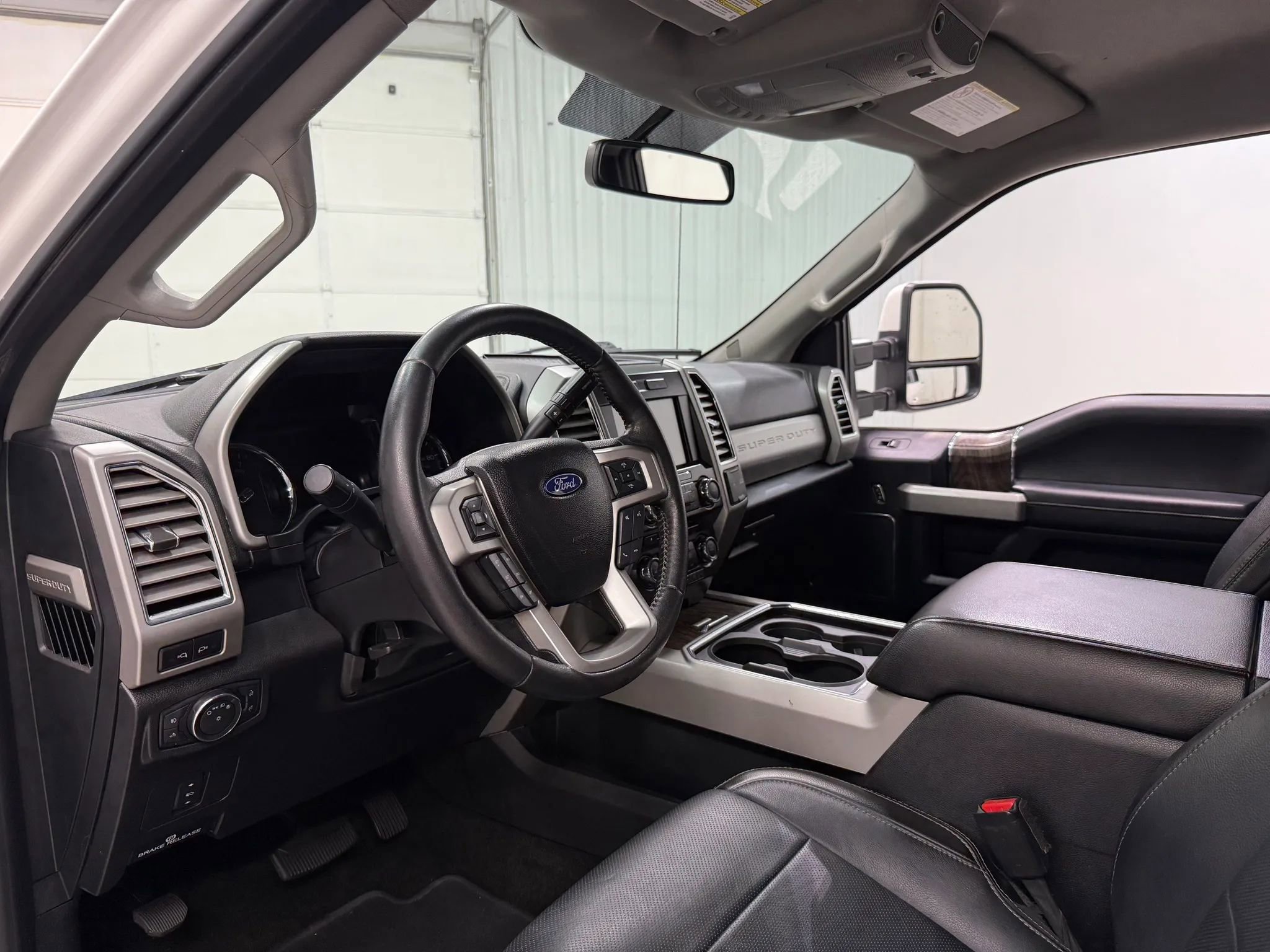 Used 2017 Ford F350 Lariat AWD/4WD image 12