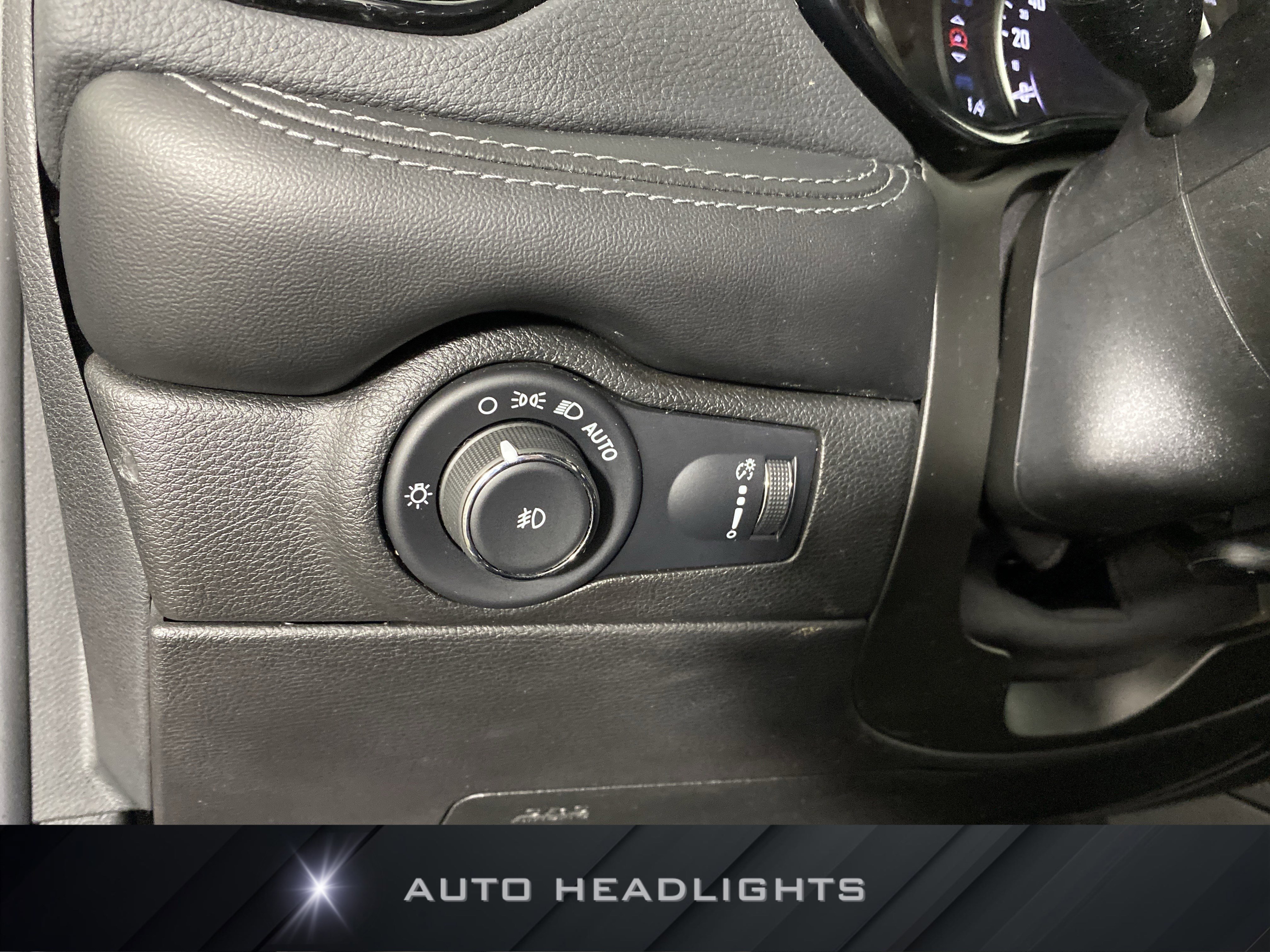 Used 2022 Dodge Durango GT image 24