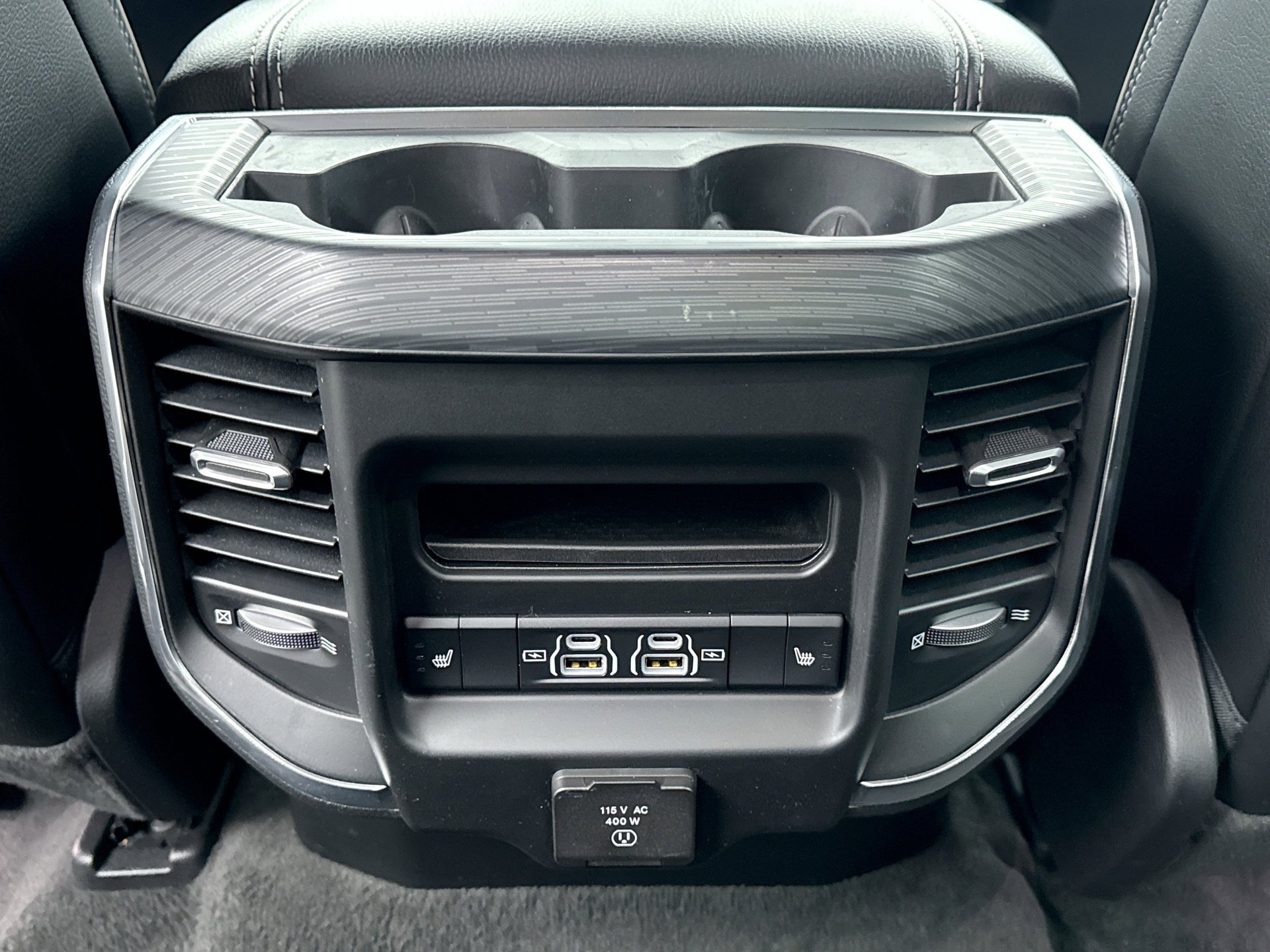 Used 2024 RAM 1500 Laramie AWD/4WD image 20