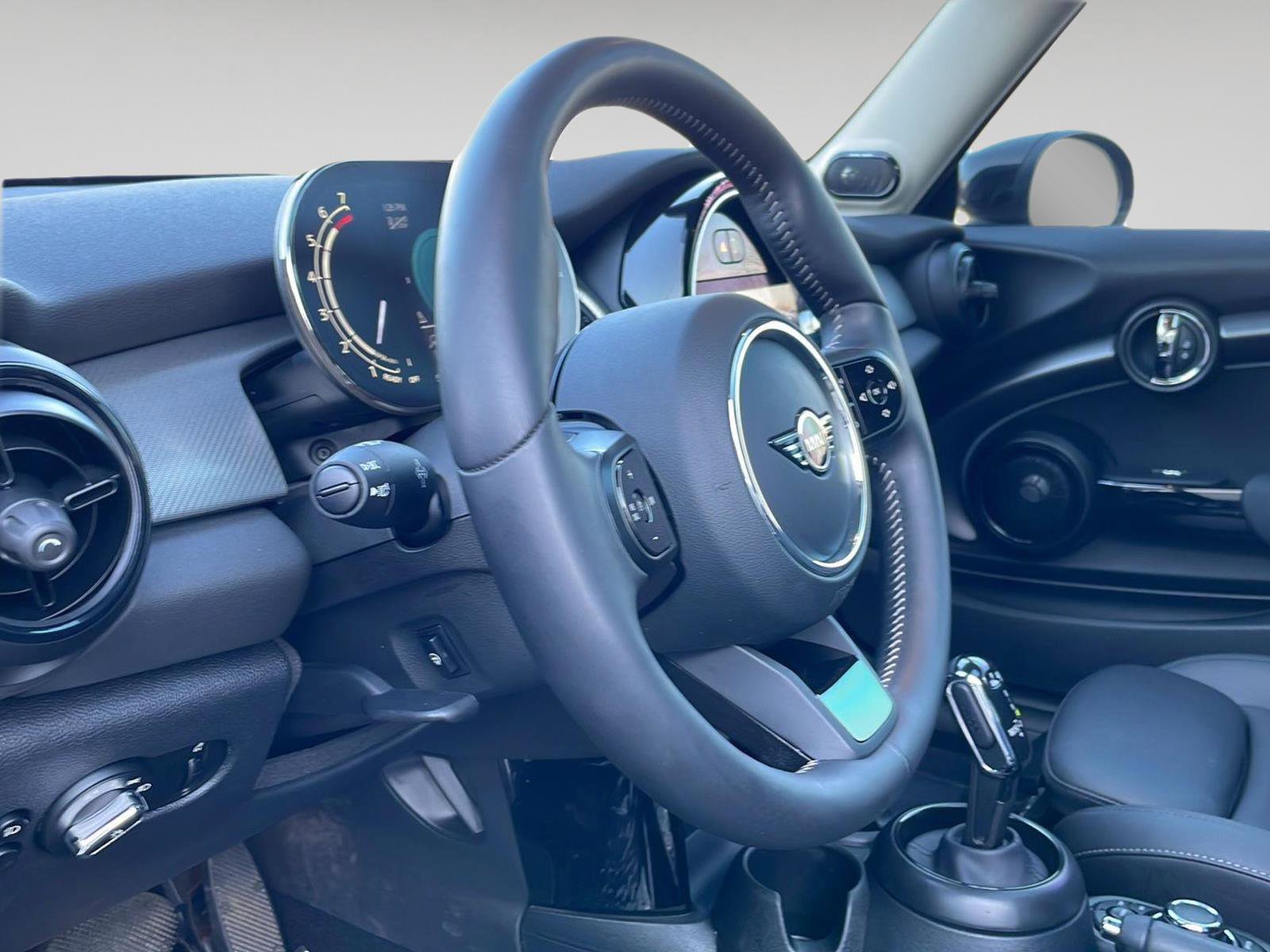 Used 2024 MINI Cooper S image 27