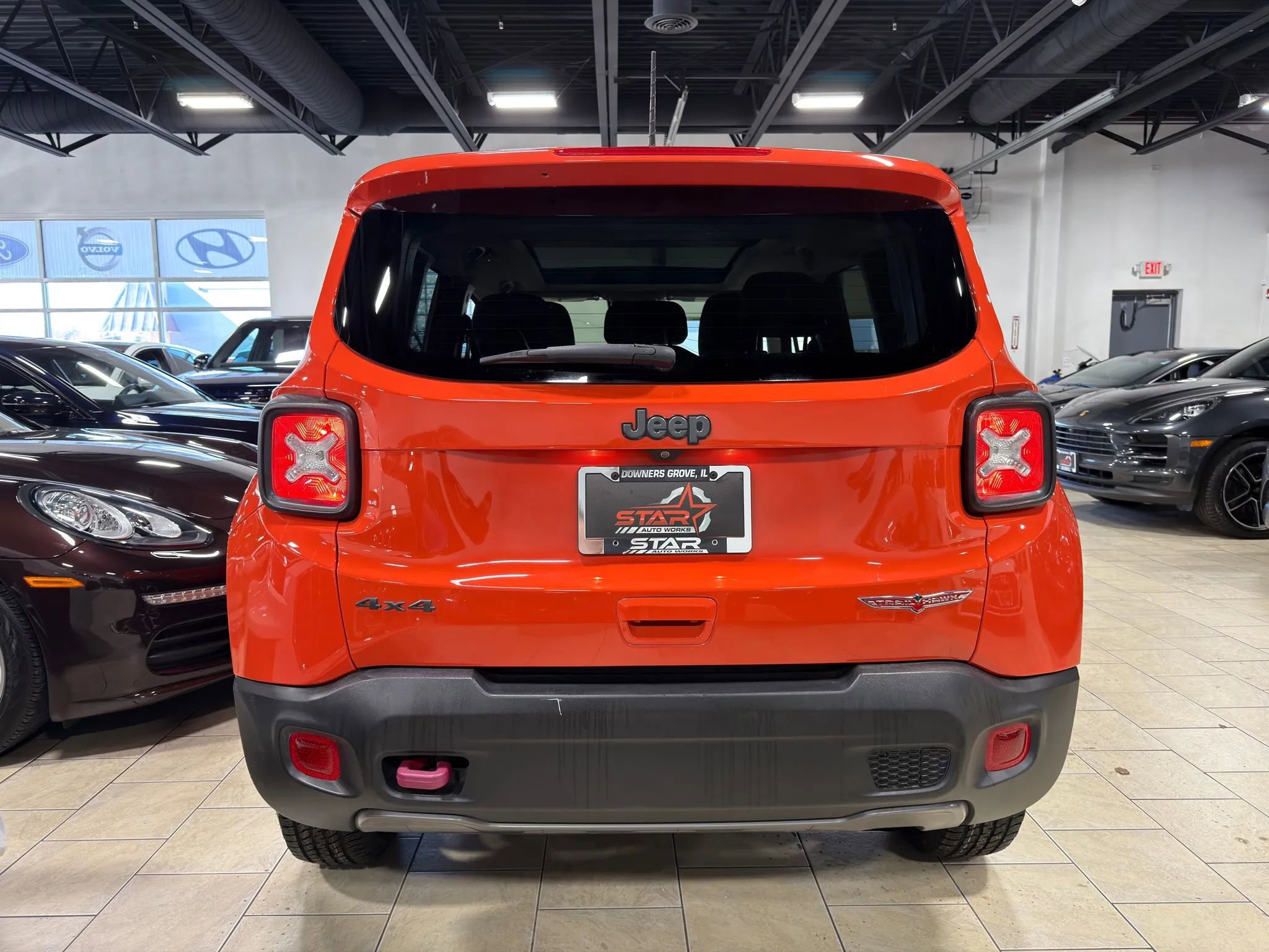 Used 2019 Jeep Renegade Trailhawk AWD/4WD image 5