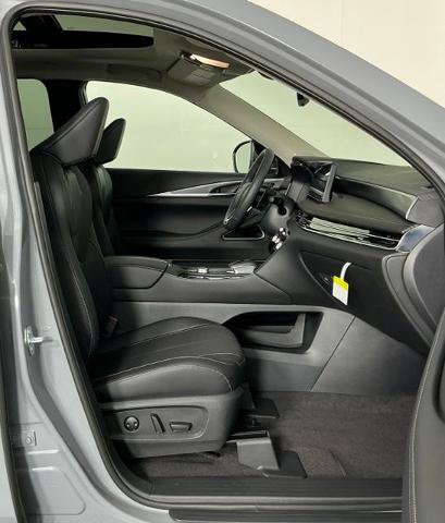 Certified 2027 INFINITI QX60 Luxe w/ Cargo Package FWD image 28