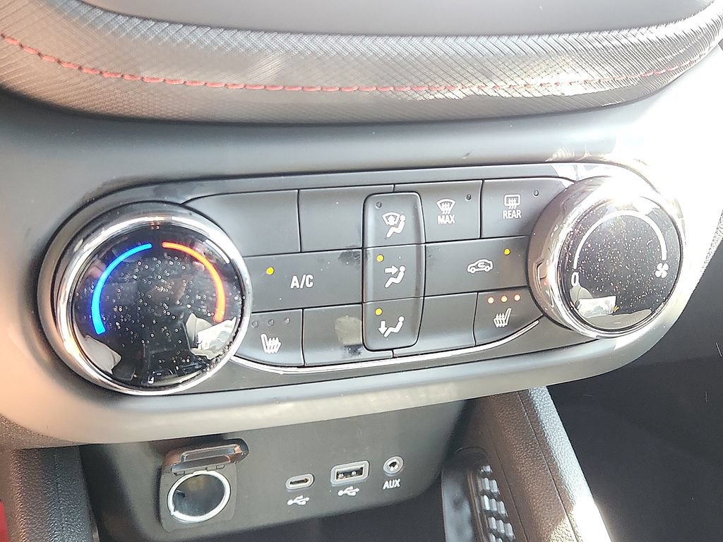 Used 2023 Chevrolet TrailBlazer RS FWD image 15