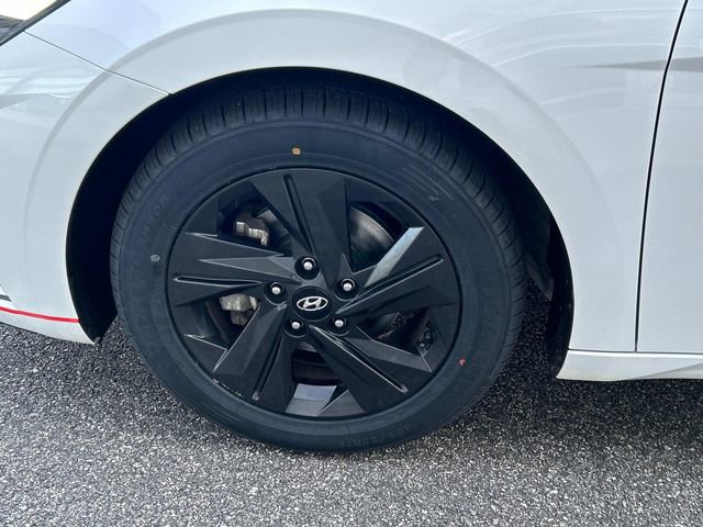 Used 2022 Hyundai Elantra SEL w/ Cargo Package image 9