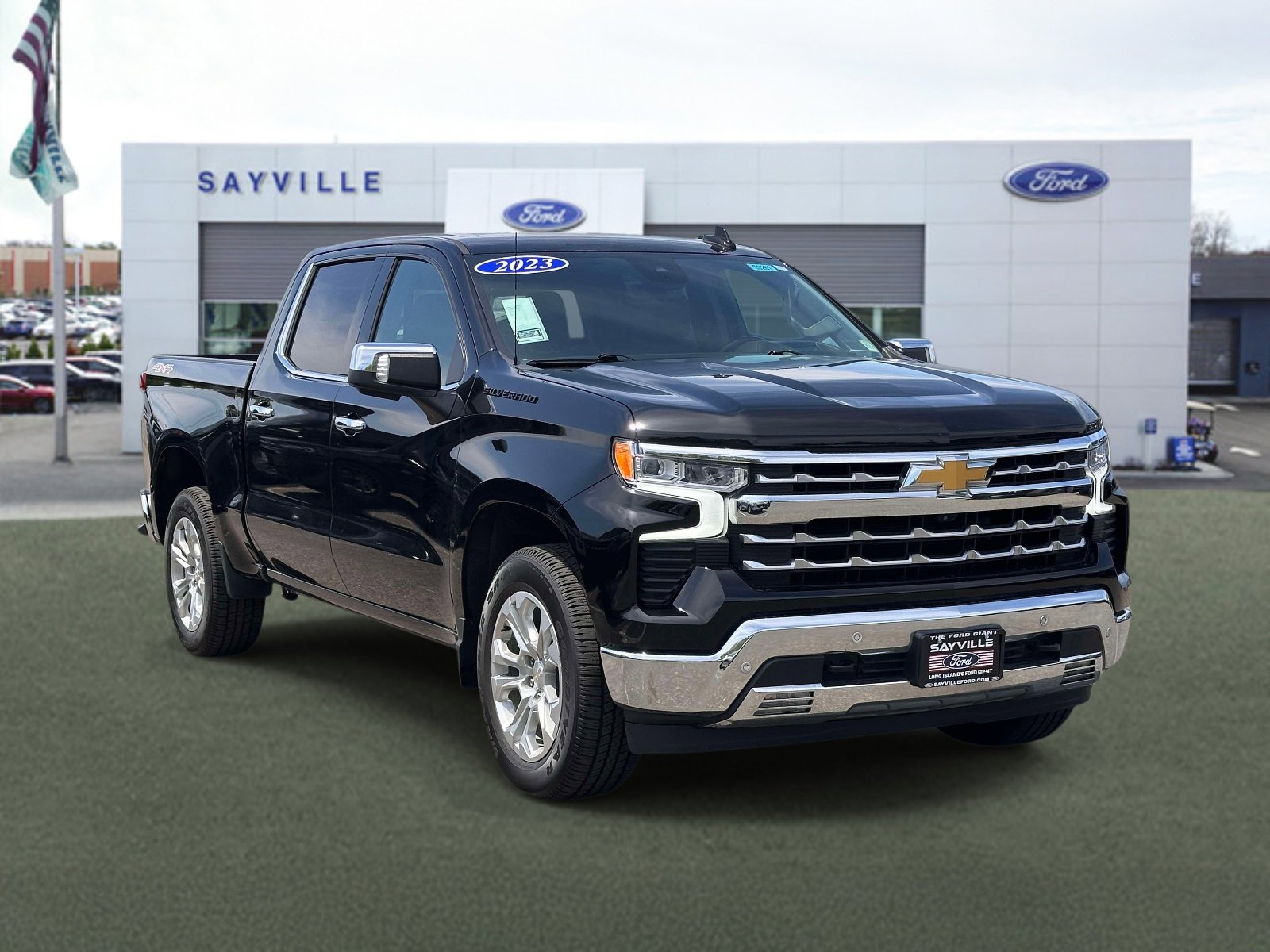 Used 2023 Chevrolet Silverado 1500 LTZ w/ Technology Package AWD/4WD image 6