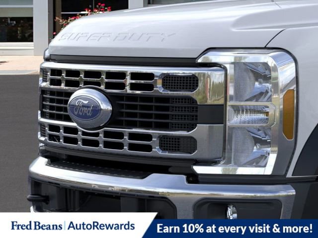 New 2025 Ford F550 4x4 Regular Cab Super Duty w/ XL Chrome Package image 18