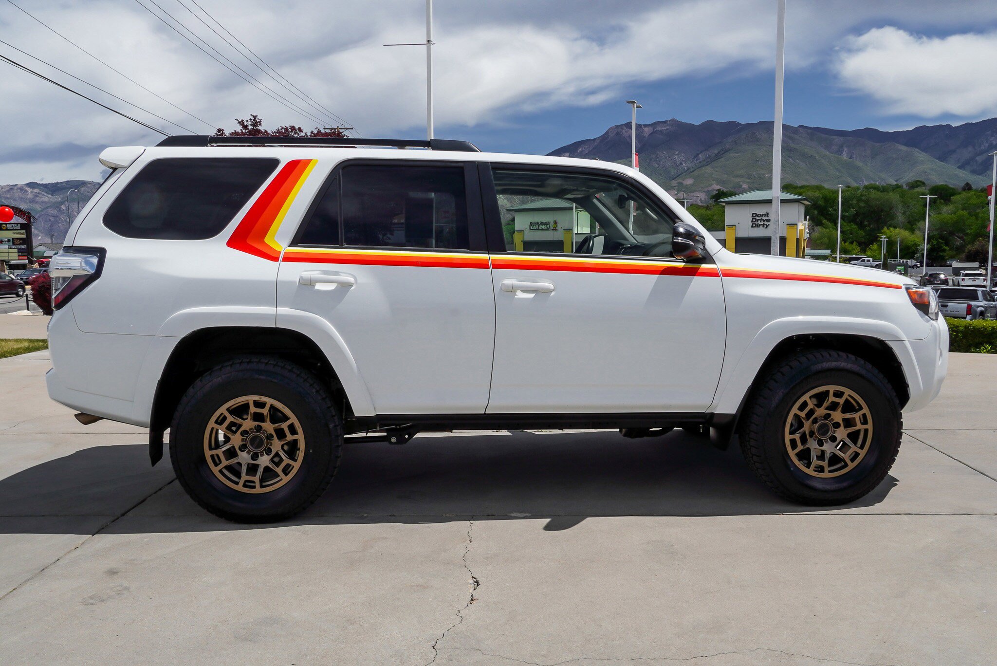 Certified 2023 Toyota 4Runner 40th Anniversary SE w/ Wilderness Package (TMS) AWD/4WD image 9