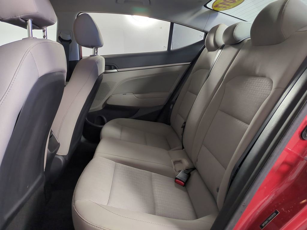 Used 2017 Hyundai Elantra SE image 14