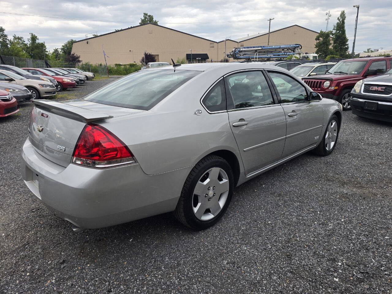 Used 2007 Chevrolet Impala SS w/ Convenience Package FWD image 10