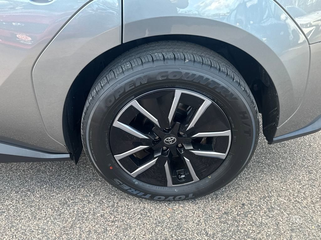 Used 2026 Toyota bZ image 39