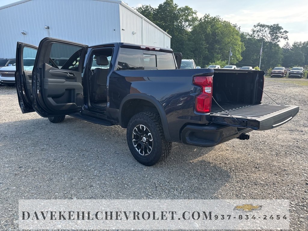 Used 2023 Chevrolet Silverado 1500 ZR2 image 34