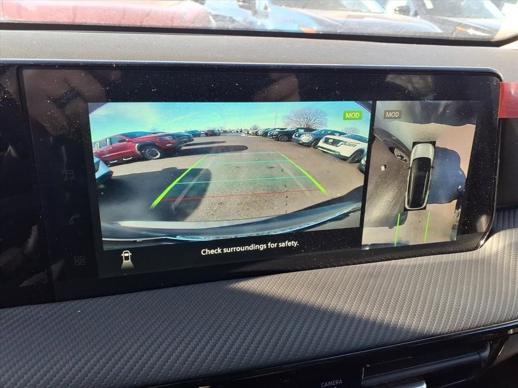 New 2026 Nissan Kicks SR image 10