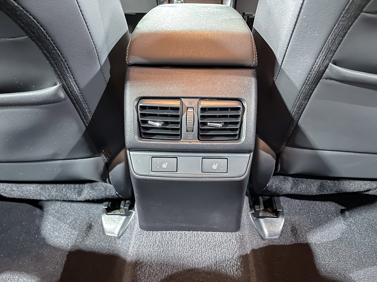 Used 2017 Subaru Outback 2.5i Limited image 29