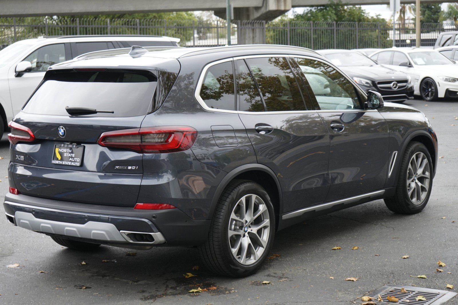 Used 2020 BMW X5 xDrive50i w/ Executive Package AWD/4WD image 8