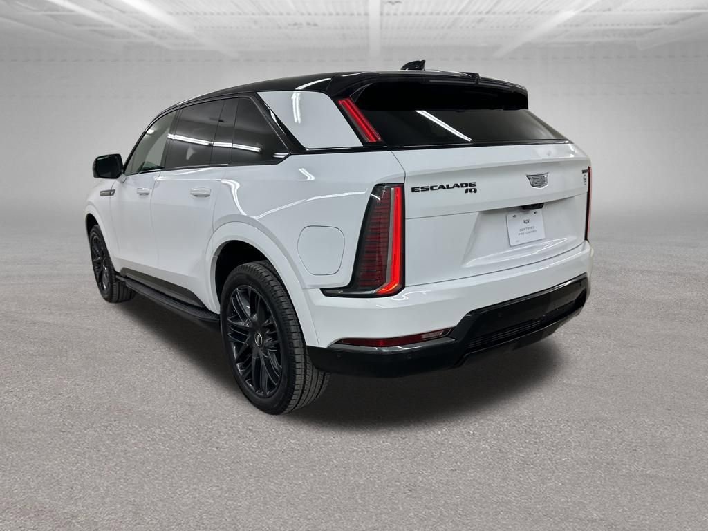 Certified 2025 Cadillac Escalade IQ Sport 2 w/ LPO, ONYX Package image 7