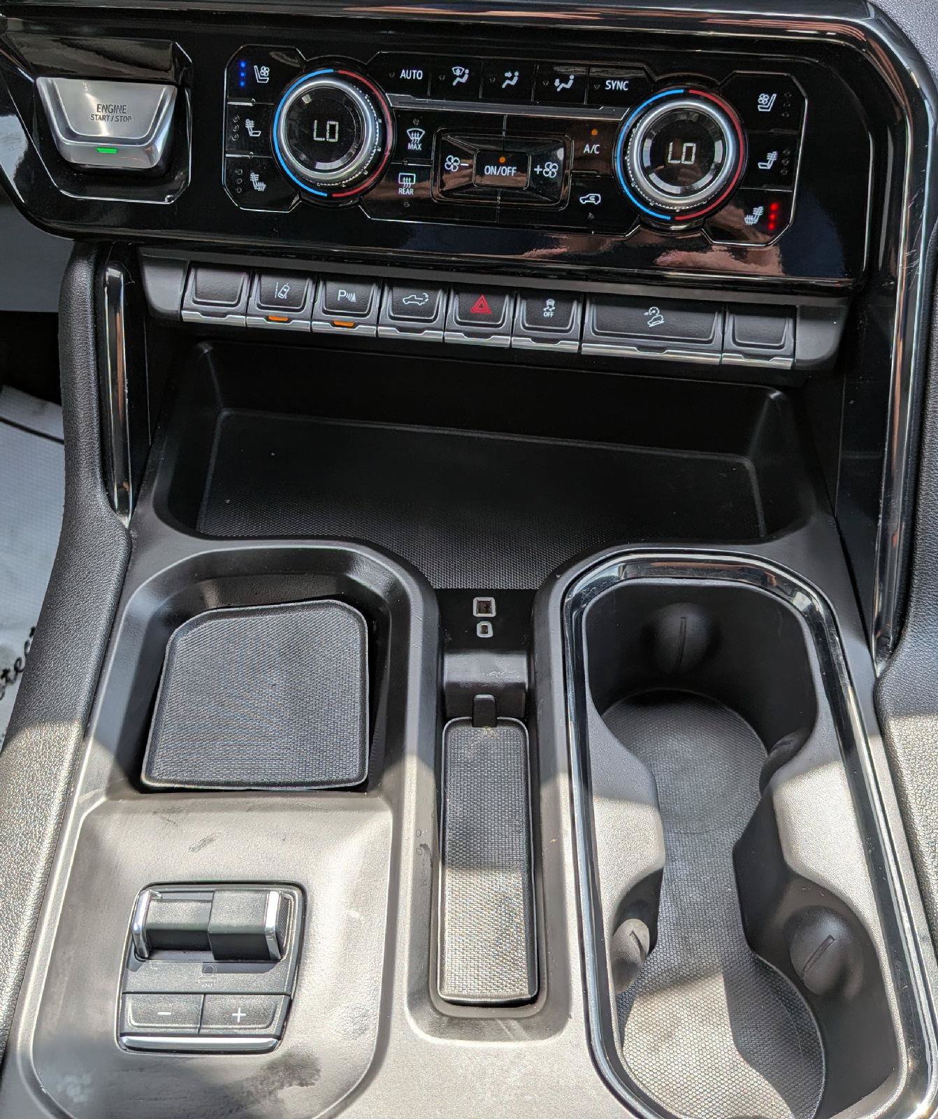 Used 2024 GMC Sierra 2500 AT4 w/ Technology Package AWD/4WD image 21