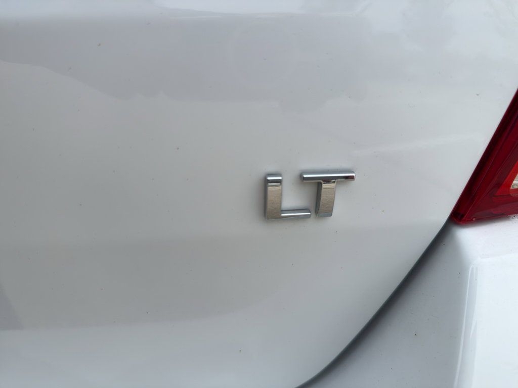 Used 2020 Chevrolet Trax LT w/ LT Convenience Package AWD/4WD image 10
