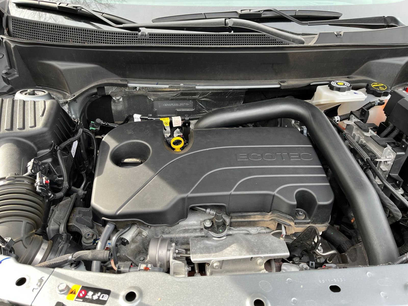 Used 2025 Chevrolet Equinox LT image 32