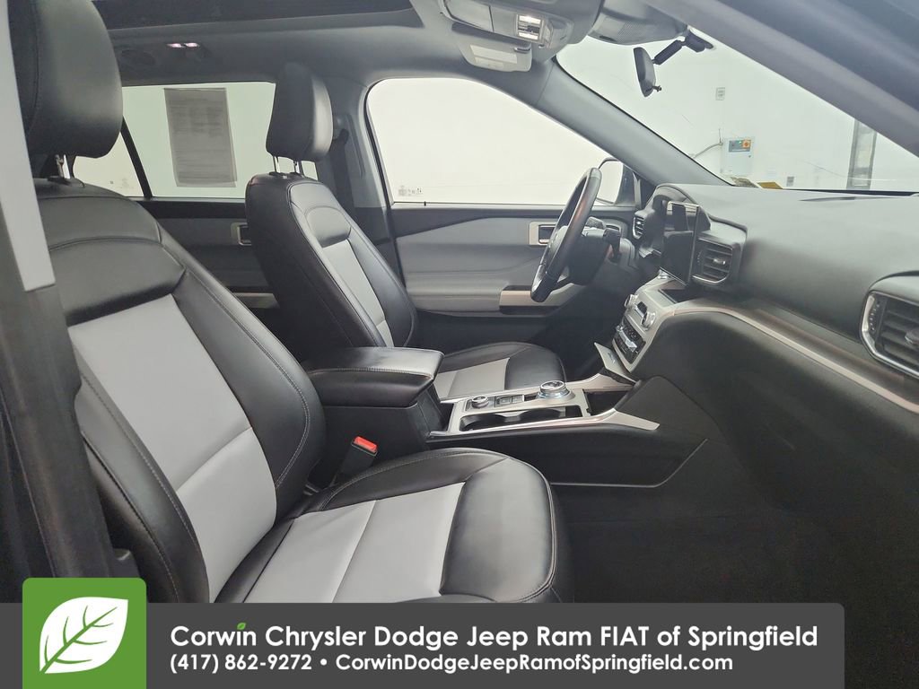 Used 2022 Ford Explorer XLT w/ Equipment Group 202A image 33