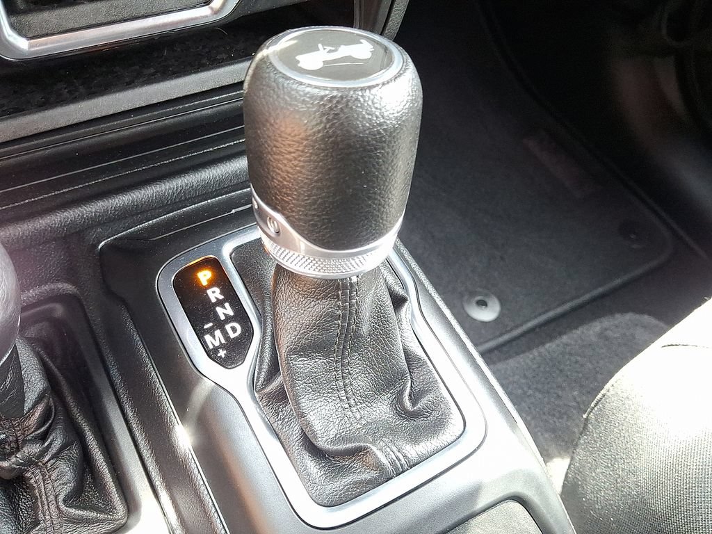 Used 2020 Jeep Wrangler Unlimited Sport AWD/4WD image 14