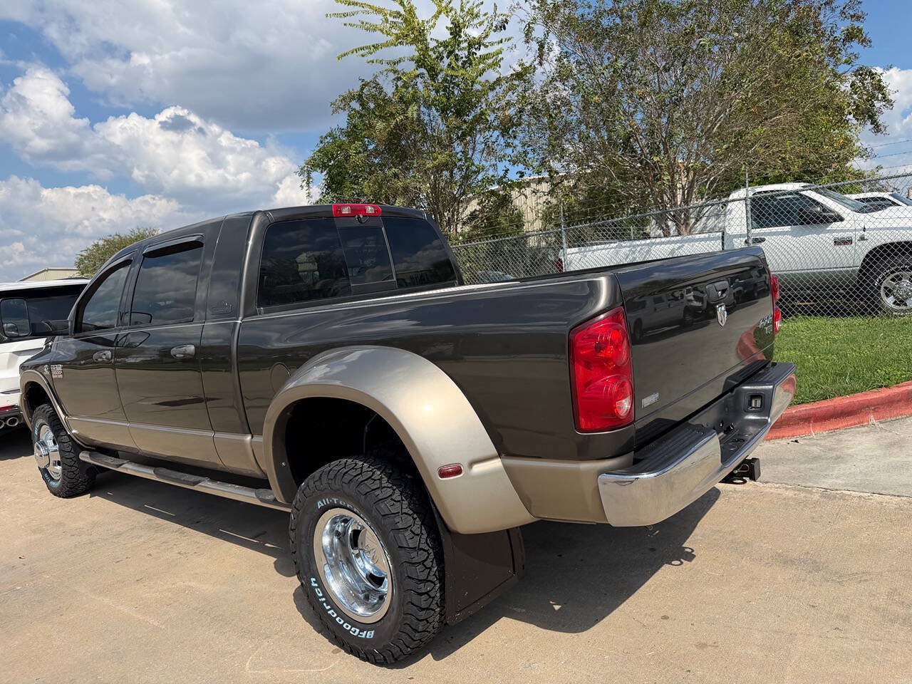 Used 2008 Dodge Ram 3500 Truck Laramie AWD/4WD image 24