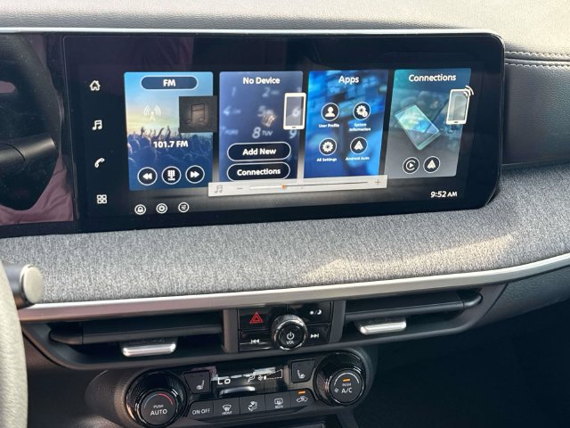 New 2027 Nissan Kicks SV AWD/4WD image 26