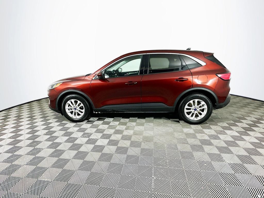 Used 2021 Ford Escape SE w/ Convenience Package image 6