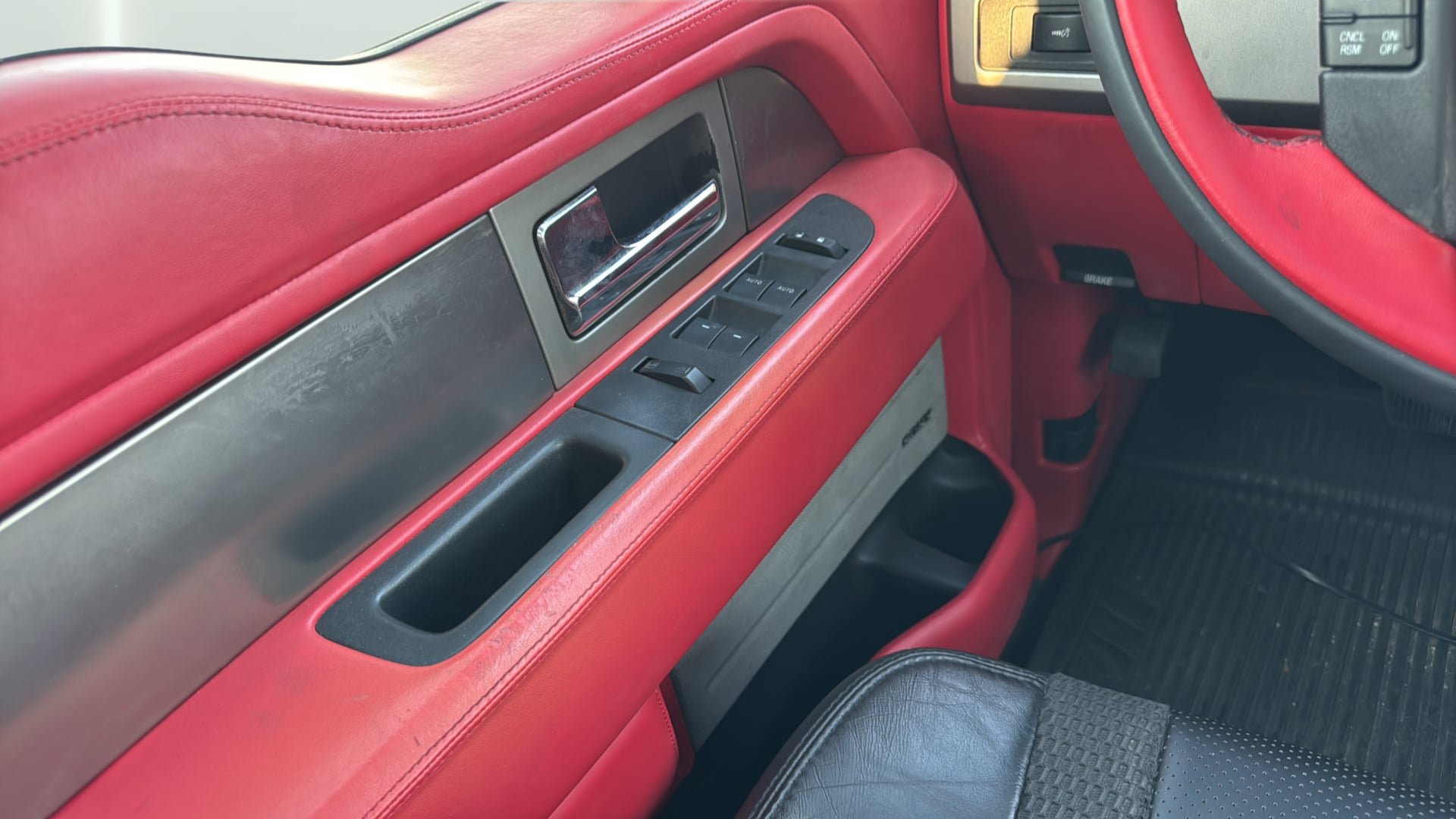 Used 2012 Ford F150 Raptor w/ Raptor Luxury Pkg AWD/4WD image 19