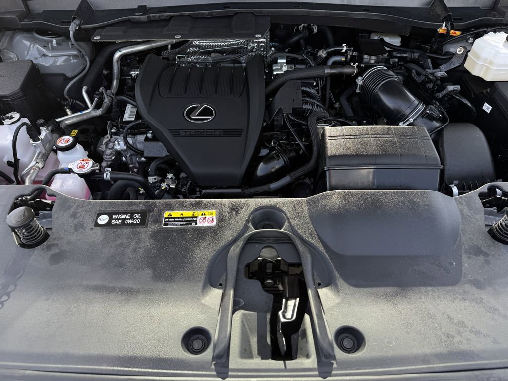 Used 2025 Lexus TX 500h AWD w/ Technology Package image 31
