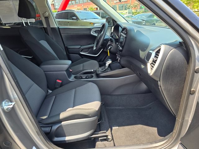 Used 2024 Kia Soul LX w/ Option Group 015 FWD image 39