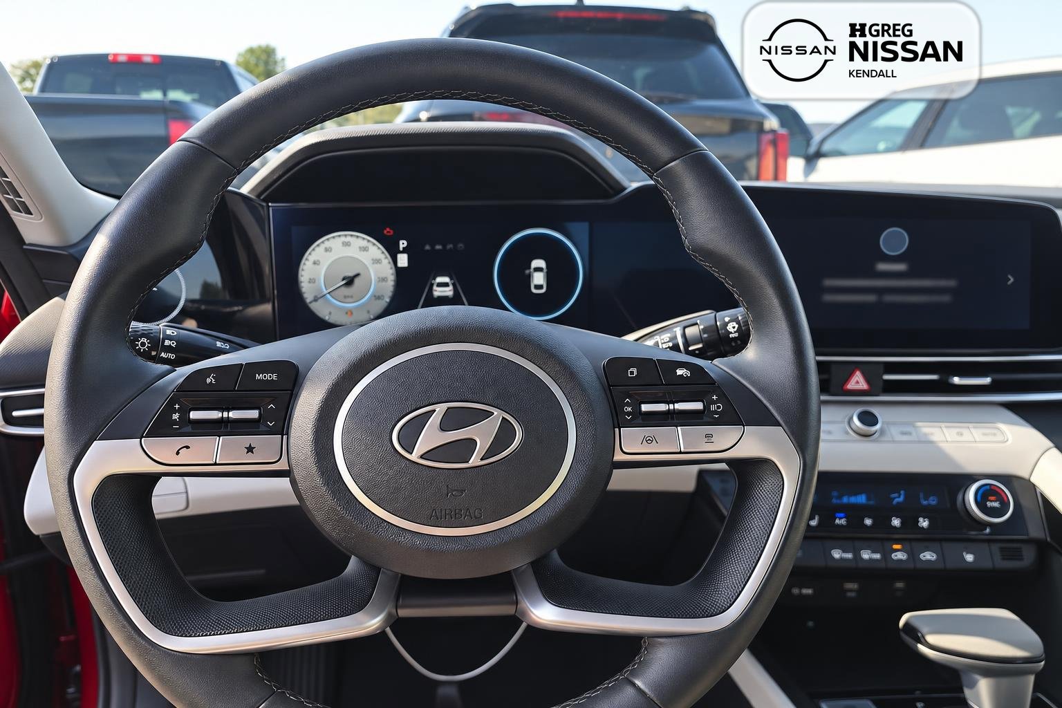 Used 2025 Hyundai Elantra Limited FWD image 10