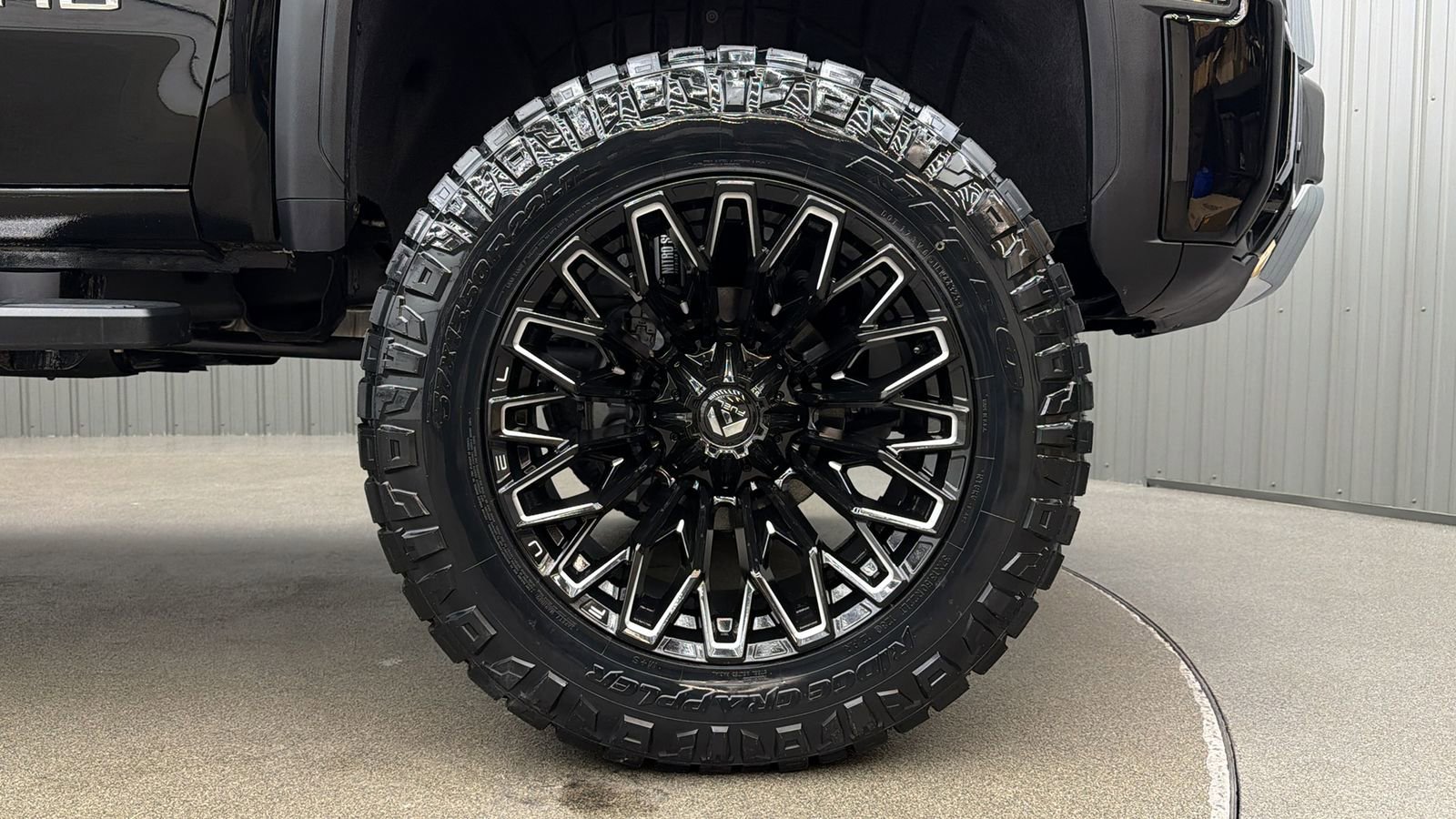 Used 2025 GMC Sierra 3500 Denali w/ Denali Reserve Package image 10