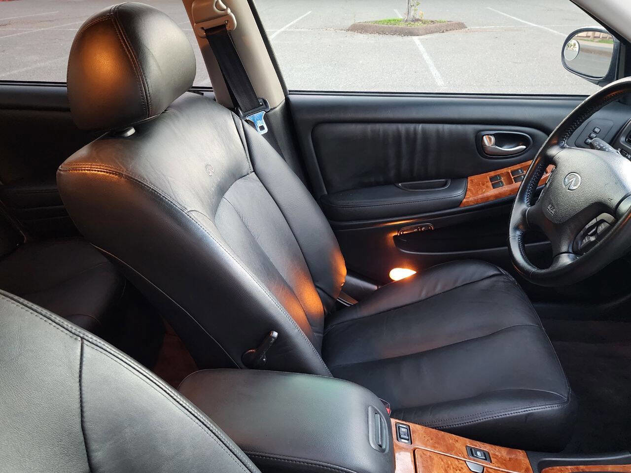 Used 2004 INFINITI I35 w/ Navigation Pkg FWD image 33